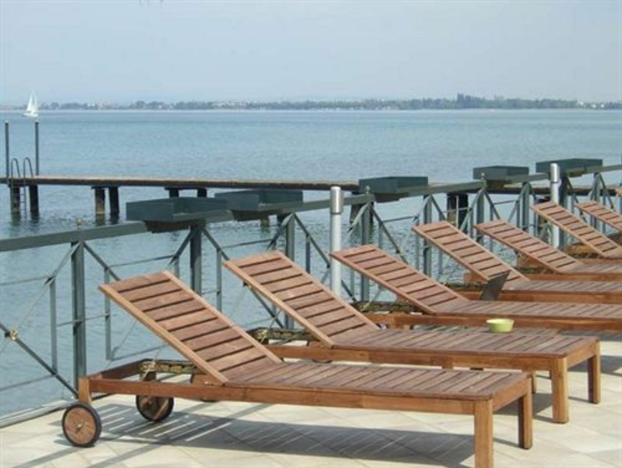Hotel Estée Desenzano del Garda Exterior foto